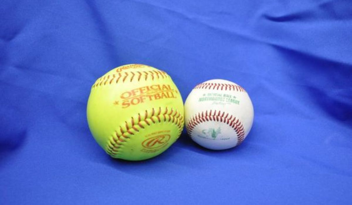 Baseball-vs-Softball-2