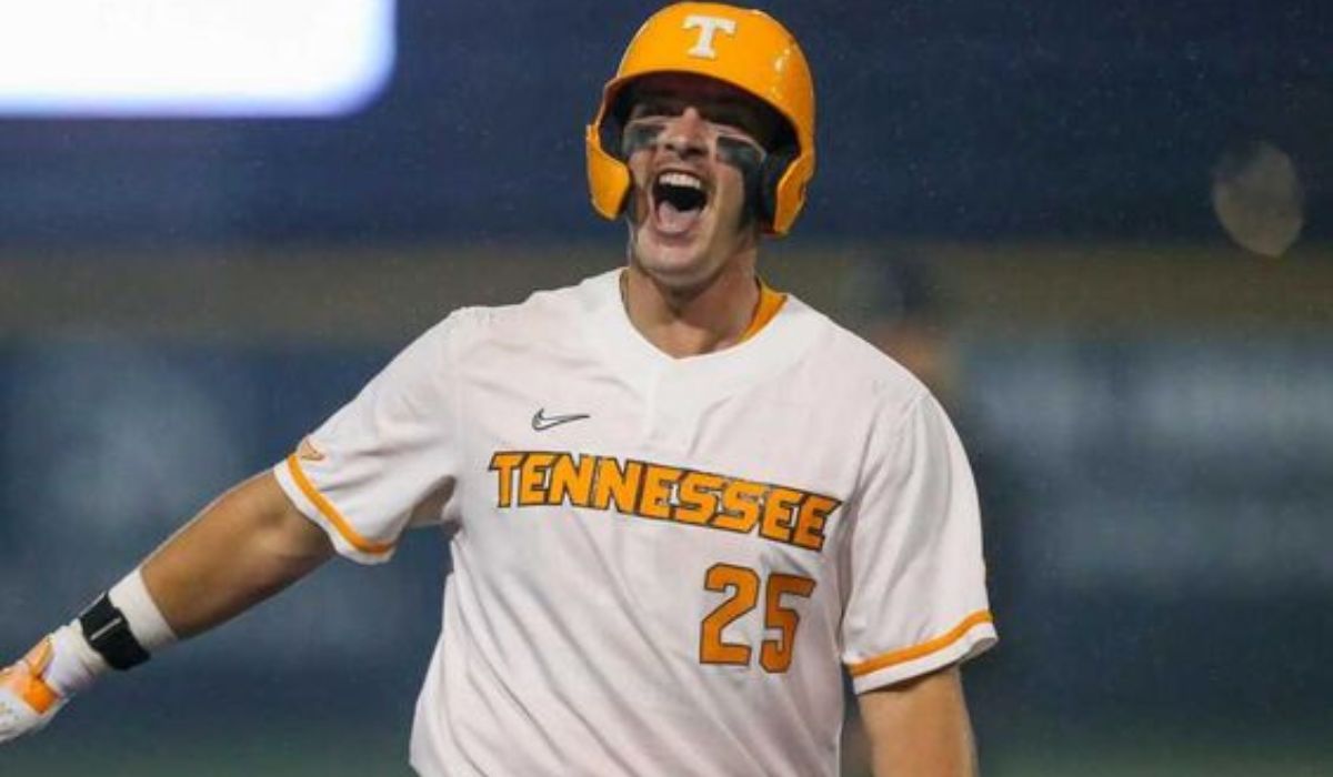 Tennessee-baseball-4